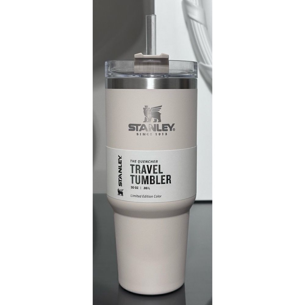Stanley Quencher 30oz Travel Tumbler-‎ ALPINE BEIGE